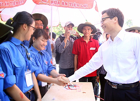 Phó thủ tướng cho biết ông cũng là một cựu sinh viên của ĐH Bách Khoa Hà Nội.