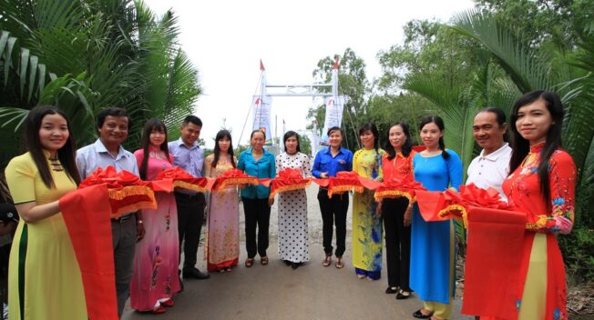Khánh thành cây cầu thứ 10 cho bà con nông dân ở Sóc Trăng