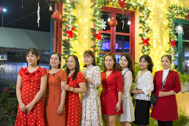 Người Đà Nẵng rộn ràng đi chơi Noel - 2