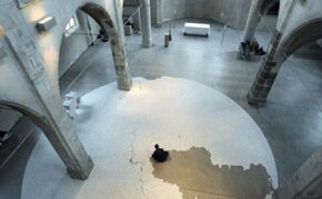 Những tác phẩm nghệ thuật mang vị “mặn”