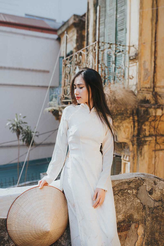 Nữ sinh dịu dàng với sắc trắng áo dài ngóng Xuân sang - 9