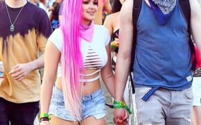 Ngôi sao 19 tuổi ăn vận cực táo bạo