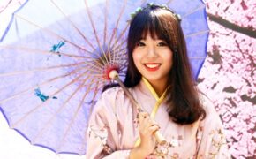 Thiếu nữ Việt làm duyên với yukata truyền thống Nhật Bản