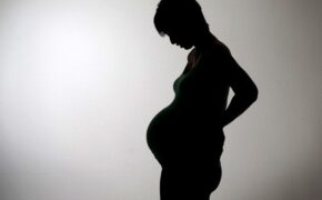 Từ vụ nữ sinh ném con tới cách ứng xử trong vấn đề quan hệ tình dục cho giới trẻ