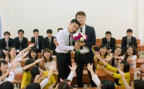 Ảnh kỷ yếu hài hước của sinh viên trường Báo