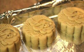 Làm bánh Trung thu tại nhà: Đơn giản