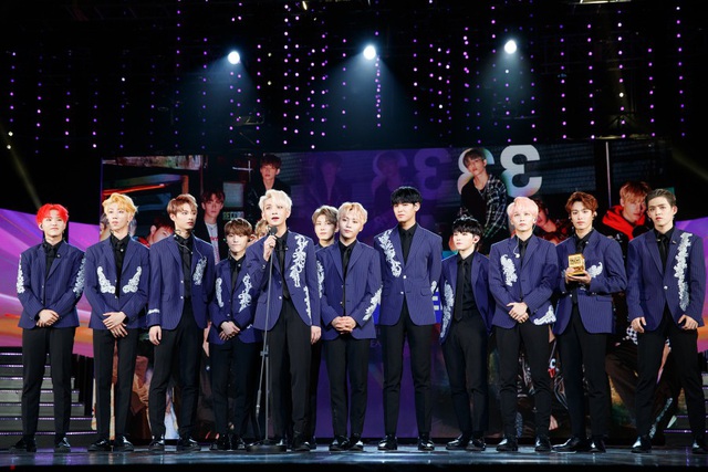 Hạng mục Nghệ sĩ được yêu thích nhất thế giới được trao cho nhóm nhạc Hàn Quốc Seventeen.