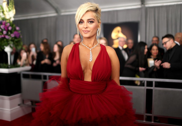 Người đẹp lộng lẫy váy áo trên thảm đỏ Grammy 2019 - 14