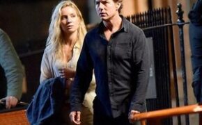 Tom Cruise “xanh mặt” vì gặp phải “xác ướp”