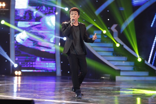 Cô bé răng sún tiến thẳng vào chung kết Vietnam's got talent