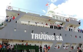 Triệu trái tim hướng về biển đảo quê hương