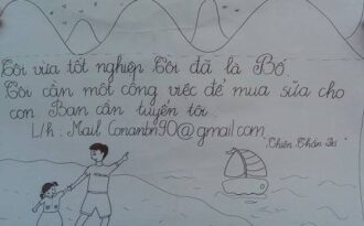 Cầm biển xin việc giữa đường, có gì nhục nhã?