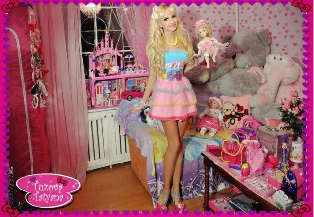 Cuộc sống cô đơn của cô gái chi hơn 3 tỷ đồng để trở thành... búp bê Barbie  - 8