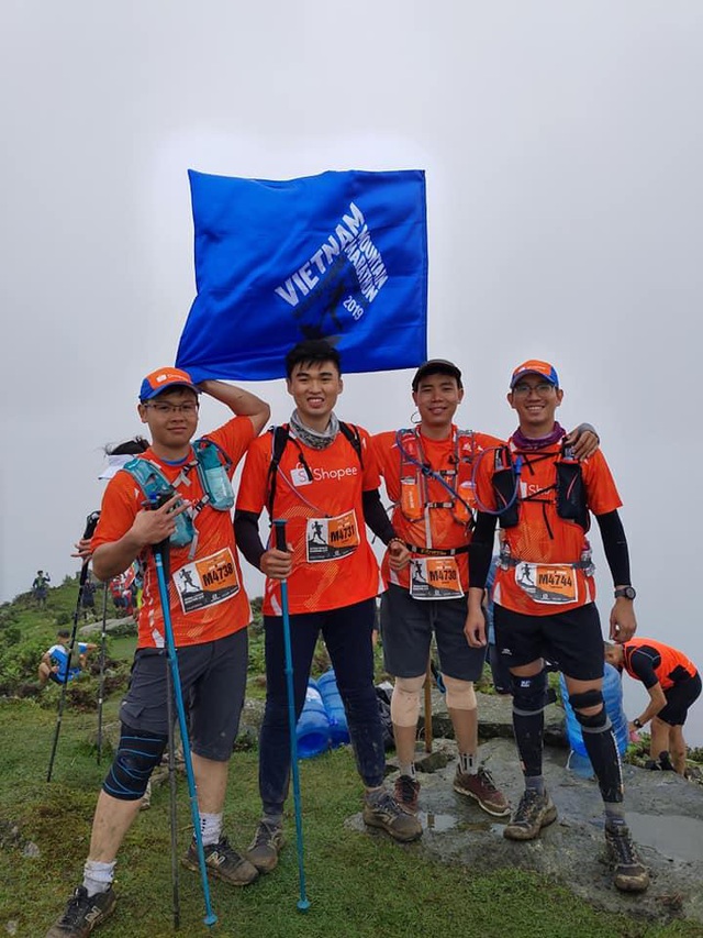 Giải marathon vượt núi lớn nhất Việt Nam Vietnam Mountain Marathon lần đầu trao giải cho nhóm chạy - 4