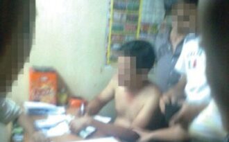 Sinh viên cùng quẫn vì trò “ma cô” của chủ nợ