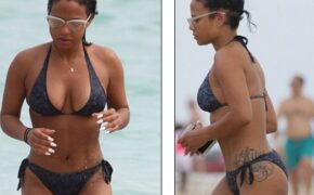 Ca sỹ Mỹ khoe phom dáng săn chắc trên biển