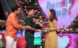 Chàng thiếu uý sống tình cảm bật khóc khi đi tìm được bạn gái