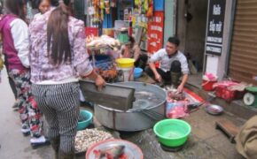 Nhếch nhác chợ cóc, chợ tạm tại Hà Nội