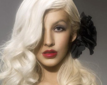 Christina Aguilera: Ảnh đẹp mà không có chỗ đăng! - 3