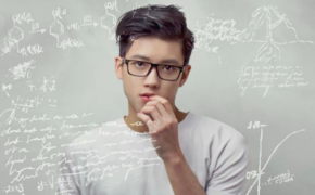 Vẻ điển trai tựa soái ca của 9x Việt làm cố vấn Bộ Tài chính Anh