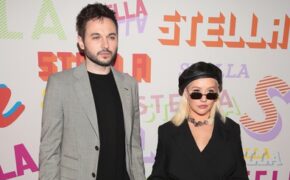 Christina Aguilera bất ngờ tái xuất