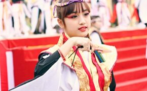 Nữ sinh Việt cuốn hút trong điệu múa yosakoi Nhật Bản