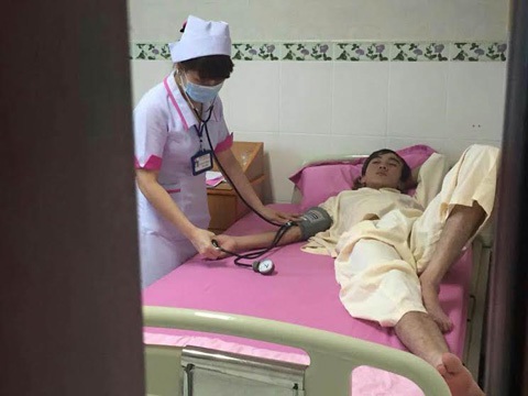 Trọng Nghĩa được Quang Lê giúp tút tát lại nhan sắc