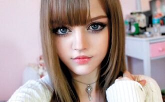 Ngỡ ngàng trước nhan sắc của cô gái sở hữu gương mặt búp bê