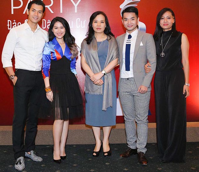  Tiến sĩ – Cục trưởng Cục Điện ảnh, bà Ngô Phương Lan đã có mặt tham dự và gửi lời chúc mừng cá nhân nữ đạo diễn Hồng Ánh và thành công của bộ phim tại AIFFA 2017. 