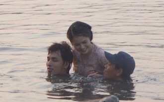 [Độc quyền] Theo dấu sao – Dương Cẩm Lynh “hoảng loạn” vì té sông