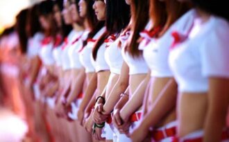 Nghề độc: Cho “thuê nóng”… đùi kiếm bạc triệu