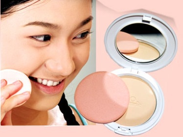 Đừng để hộp trang điểm chứa đầy “thuốc độc”