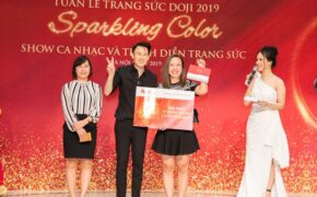 Hiếm khi hội ngộ fan Hà Nội, Dương Triệu Vũ  diễn hết mình tại DOJI Tower