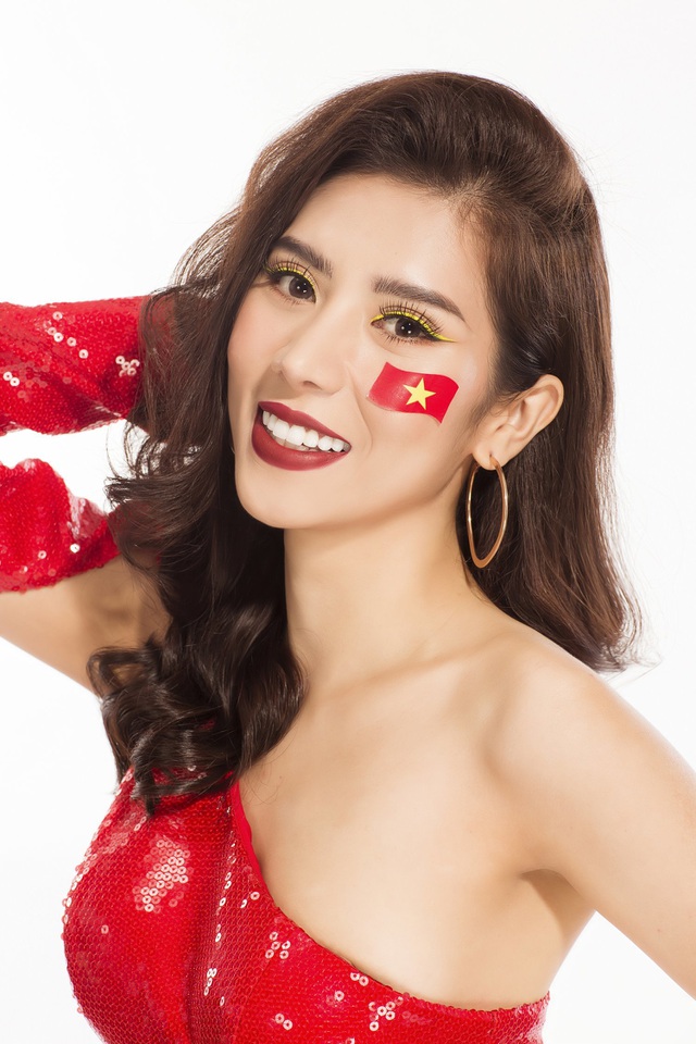 Niềm tự hào bóng đá giúp mỹ nhân Việt lọt Top tại Hoa hậu Du lịch Thế giới - 3