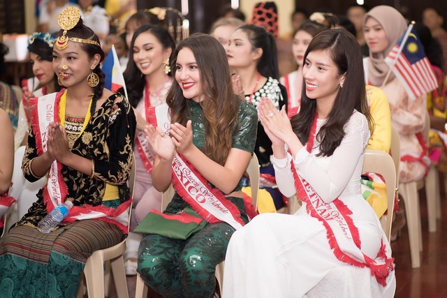 Niềm tự hào bóng đá giúp mỹ nhân Việt lọt Top tại Hoa hậu Du lịch Thế giới - 12