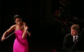 Nữ nghệ sĩ nổi tiếng thế giới Sarah Chang trở lại sân khấu thủ đô