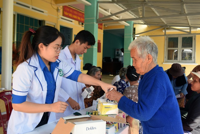 Phú Yên: Hơn 400 đoàn viên tham gia chương trình “Mùa xuân thắp sáng yêu thương”  - 5