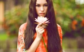 “The Sun still Shine” – BST vintage ngọt ngào cho mùa đi biển