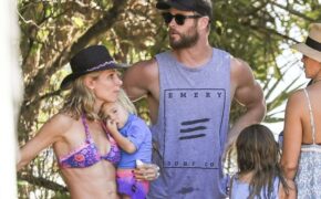 “Thần Sấm” hạnh phúc đi nghỉ cùng vợ con