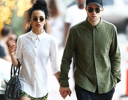 Bạn gái “ma cà rồng” Robert Pattinson muốn có con