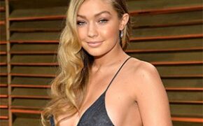 Siêu mẫu 9x ăn uống “tẹt ga” vẫn dáng chuẩn