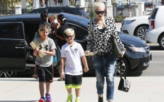 Gwen Stefani xuất hiện lần đầu sau khi ly dị chồng