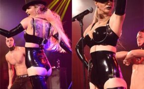 Ca sỹ Anh bốc lửa với đồ diễn thiếu vải