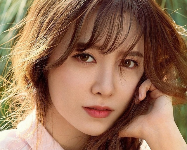 Xót xa nghe Goo Hye Sun tiết lộ lý do trì hoãn ly hôn - 1