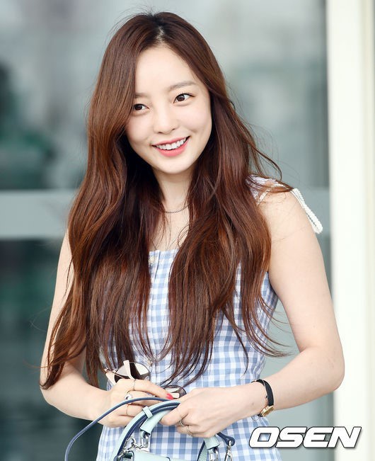  Goo Hara tố bạn trai cũ đánh đập và đe dọa tống tiền cô bằng clip nhạy cảm giữa hai người. 