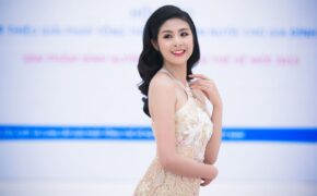 Hoa hậu Ngọc Hân đẹp như mộng với váy xuyên thấu