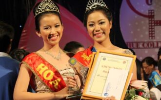 Nữ sinh ĐH Kinh tế Huế dịu dàng khoe sắc