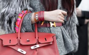 Đi mua túi Hermès: “Nỗi khổ” của giới thượng lưu