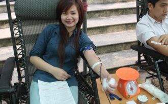 Hàng nghìn đoàn viên xứ Nghệ nô nức tham gia hiến máu tình nguyện