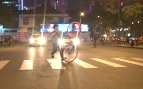 Khương Ngọc, Thanh Thảo không đồng tình với việc lấy lòng đường làm sân chơi